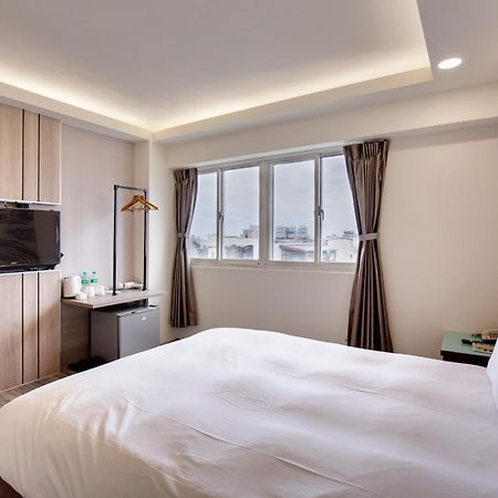 天璽商務飯店 Cullinan Hotel Хуалянь Экстерьер фото