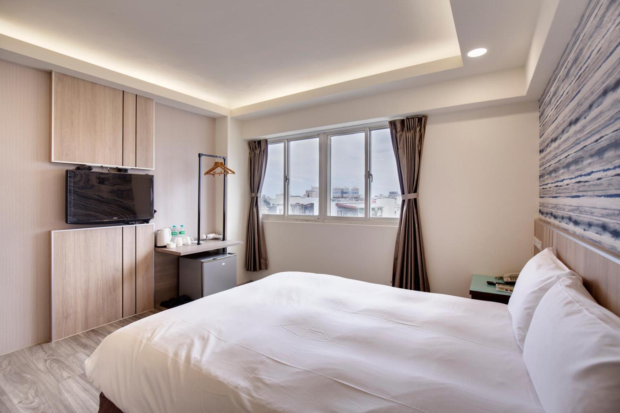 天璽商務飯店 Cullinan Hotel Хуалянь Экстерьер фото